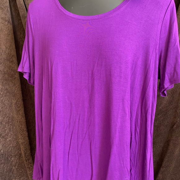 George // Set of 4 lightweight tees! - Picture 5 of 8